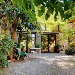 https://funicular-inn-apartments.alltbilisihotels.com
