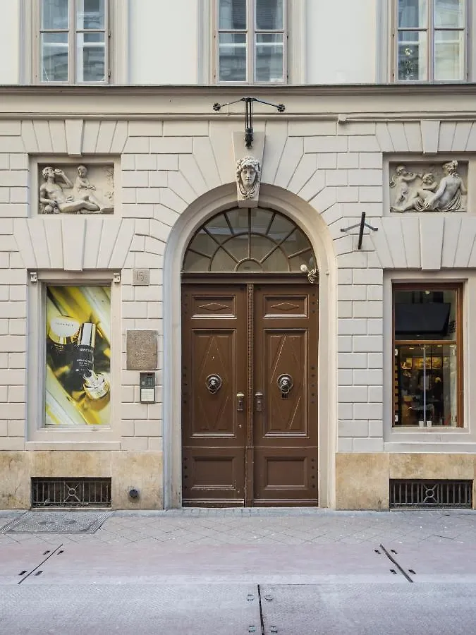 Bpr Waldorf Wooden Home Budapest 0*,  Ungheria