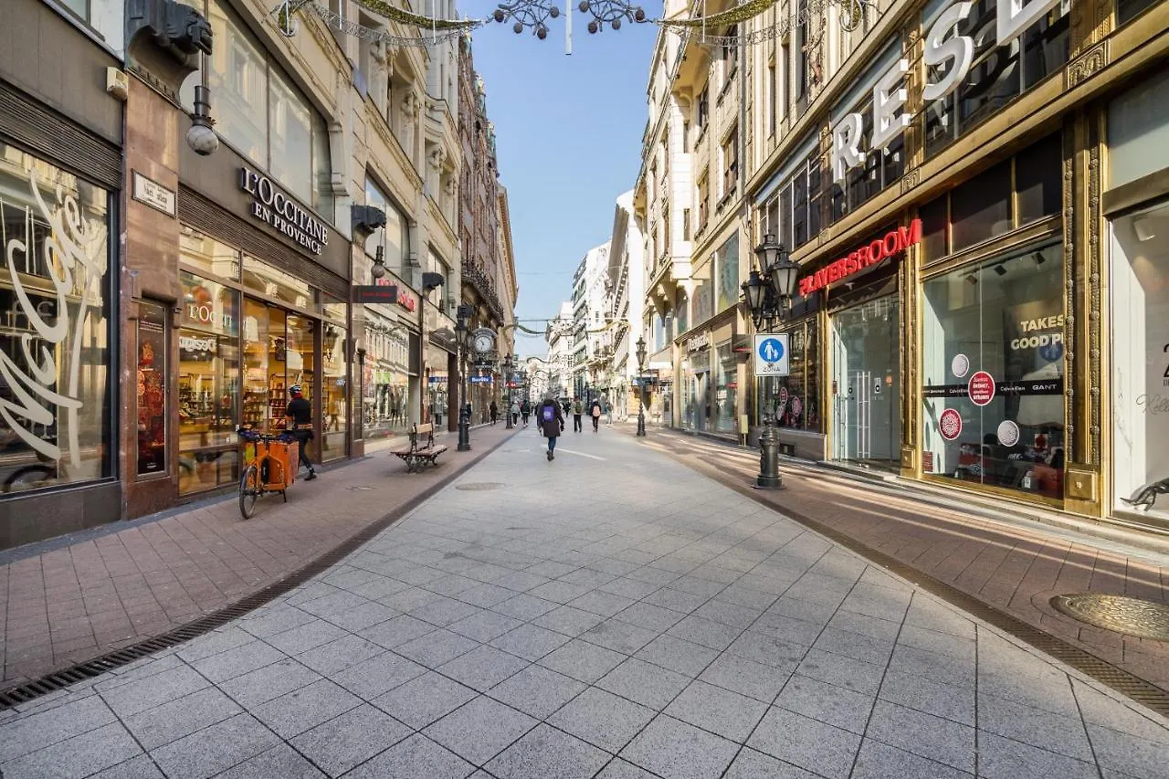 Bpr Waldorf Wooden Home Budapest 0*,  Ungheria