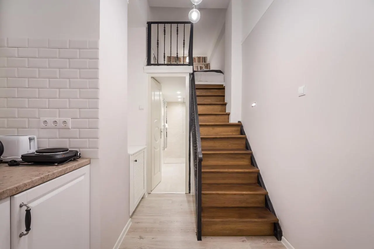 Bpr Waldorf Wooden Home Budapest Ungheria